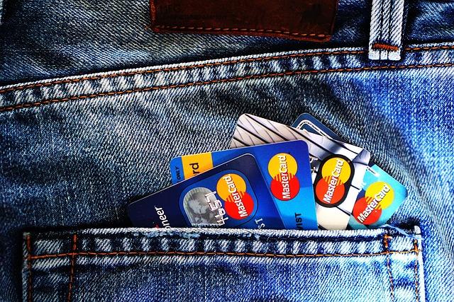 What Are the Best Airline Miles Credit Cards for Earning Free Flights and Travel Perks